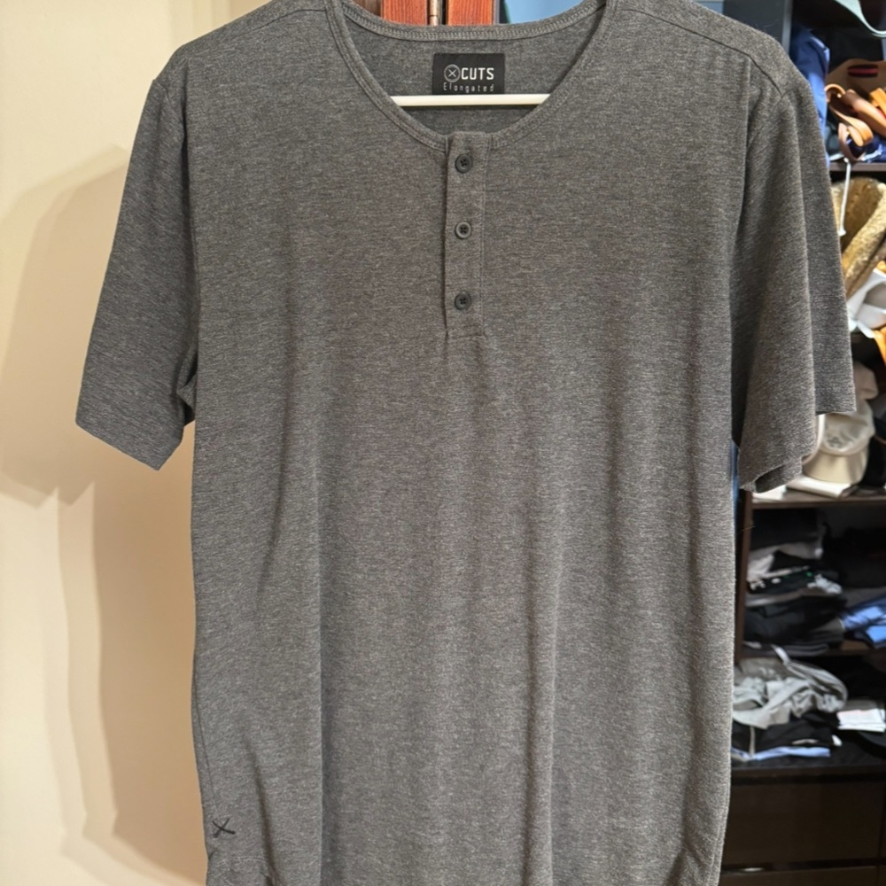 Cuts Clothing - AO Grey Henley Elongated Short Sleeve